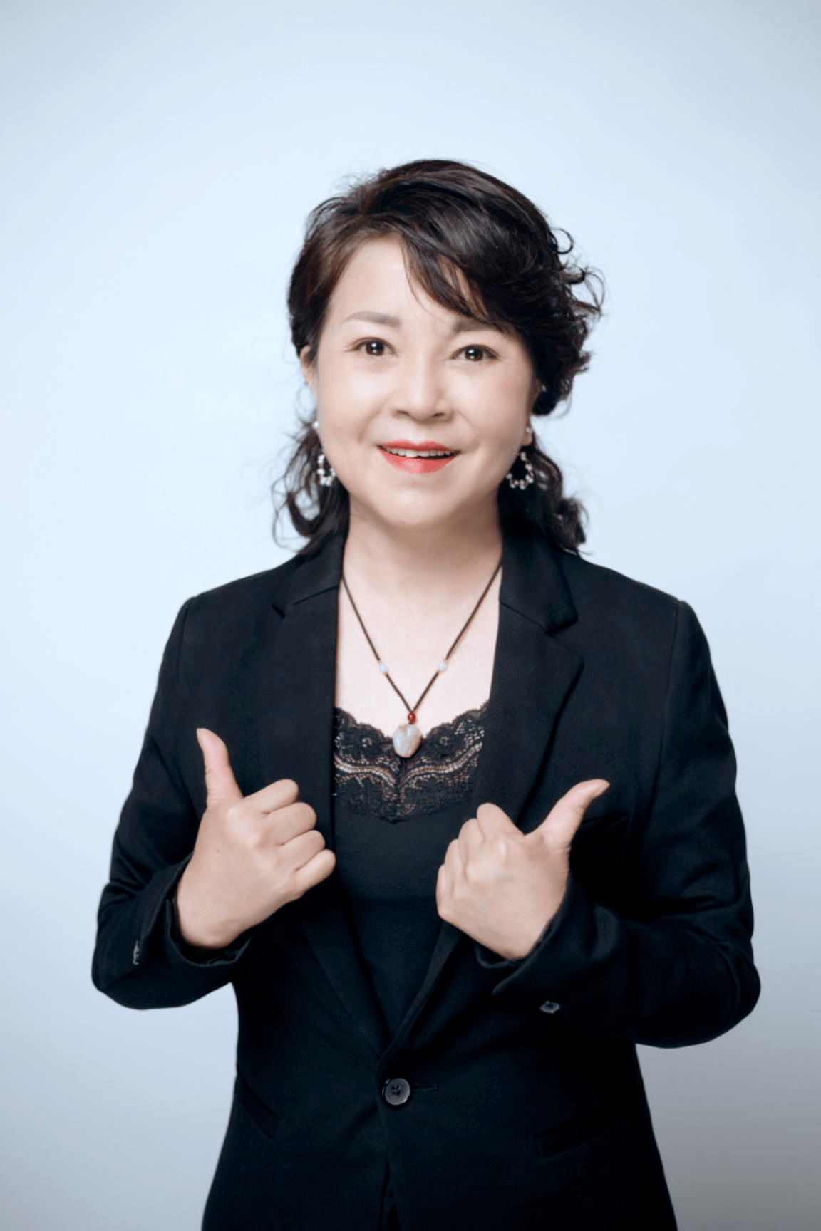 李莉