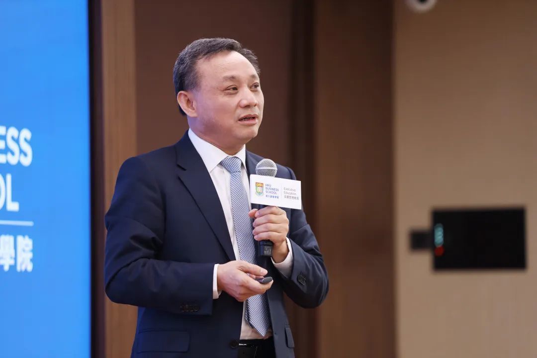 2022香港大學經管學院高管教育商業領袖項目三期班毛振華教授